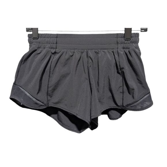 LULULEMON ATHLETICA Hotty Hot Short II '2.5" In Black Size 6 - Picture 4 of 5